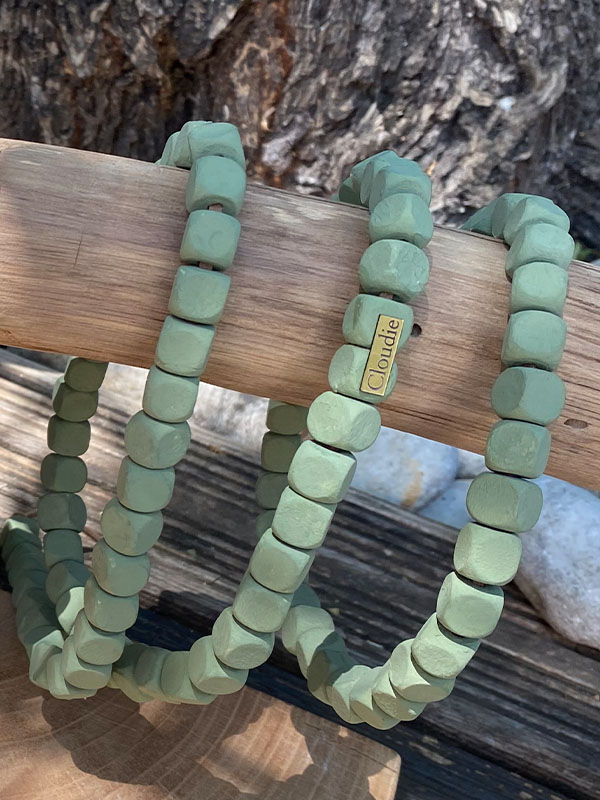 Le collier de bois Vert Sauvage